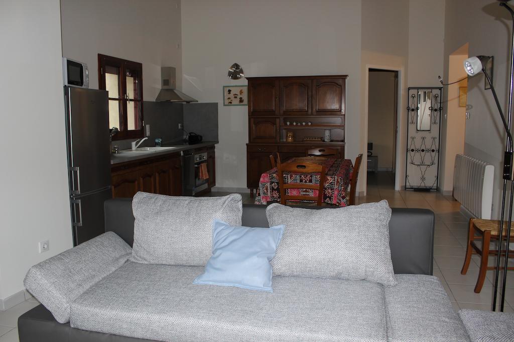 Appartement Le Pailler de la Planque à Camplong Chambre photo